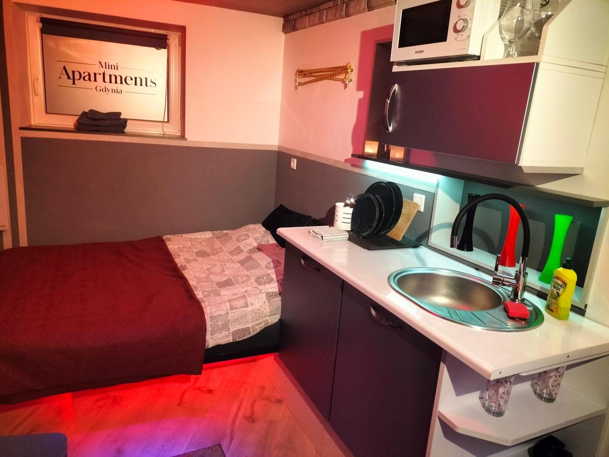 24H Gdynia Mini Apartamenty Na Kod Dostepu & Free Parking & No Keys Zimmer foto